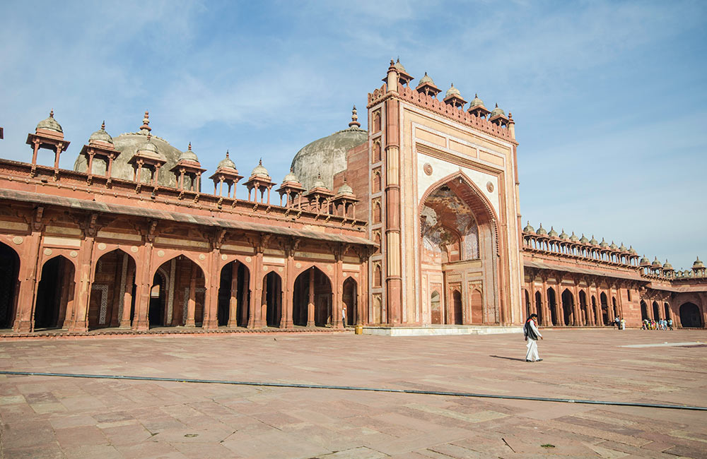 Tranquil Moments at Jama Masjid