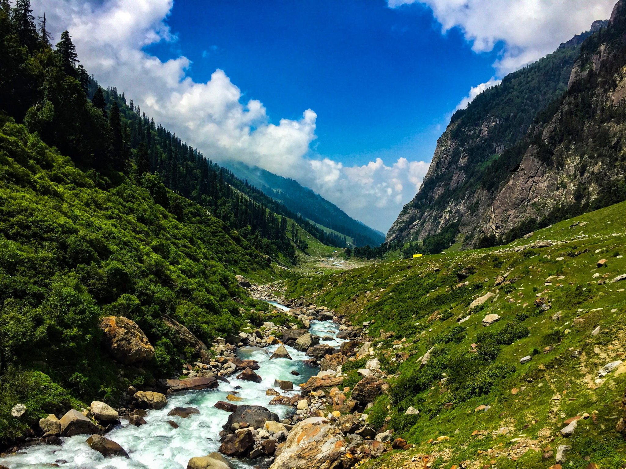 HAMPTA PASS TREKKING TOUR